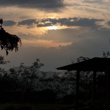 Lake Mwamba Lodge Kasenda Exterior foto